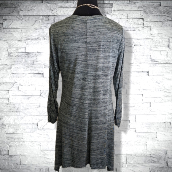 Apt. 9 Grey V-Neck Long Sleeve Shark Bite Hem Top High Low Blue Hemline T2 - Picture 4 of 10